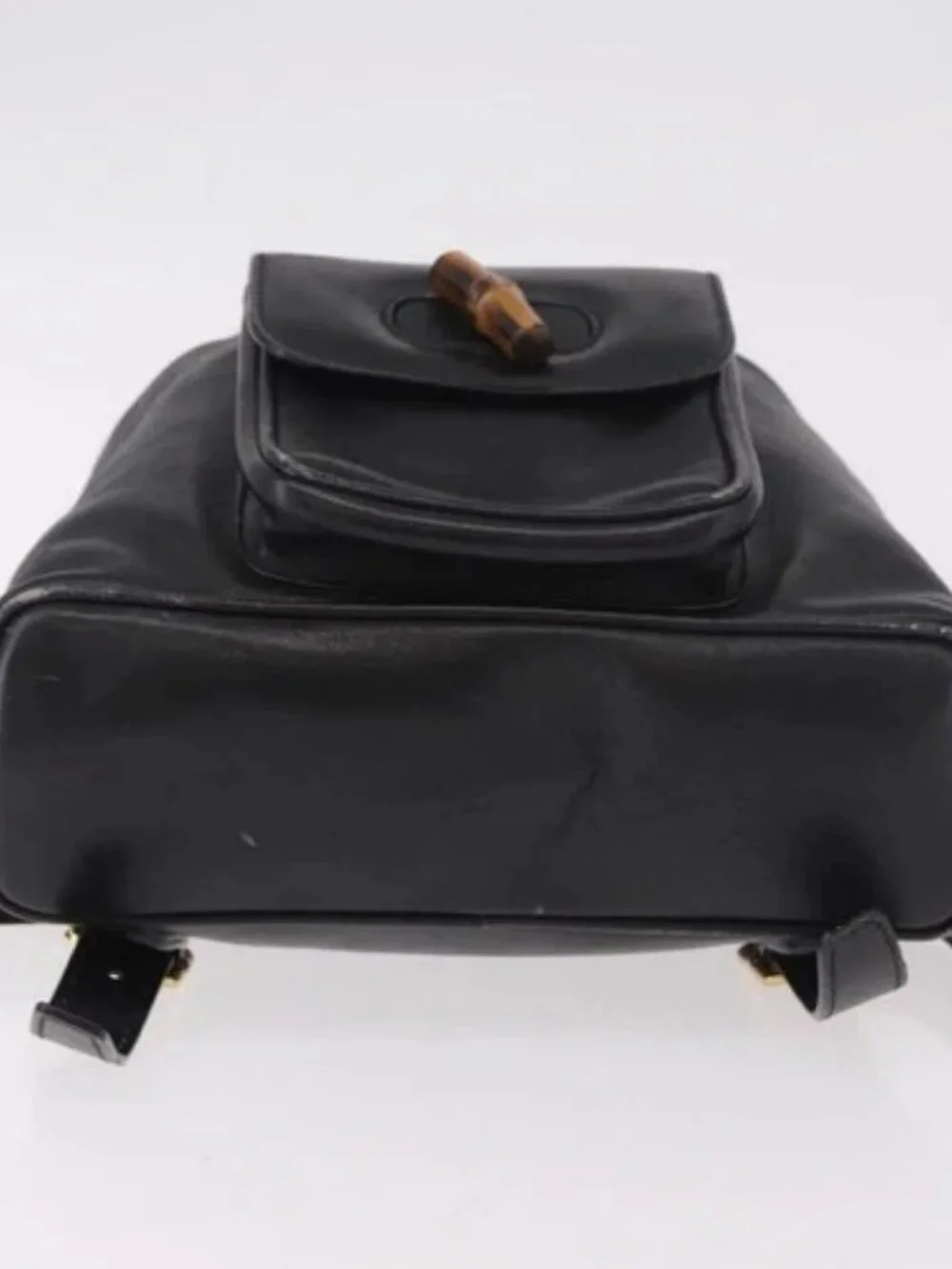 Gucci brand	gucci color	black